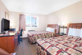 Гостиница Knights Inn and Suites - Grand Forks  Гранд Форкс